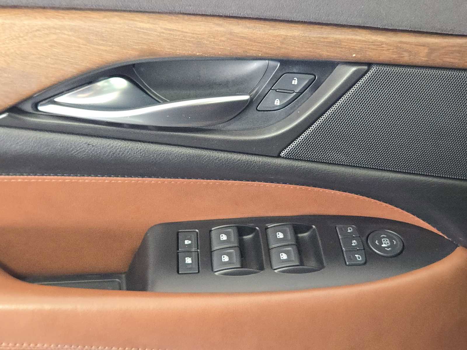 Used 2015 Cadillac Escalade ESV Luxury image 21