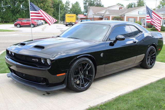 Used 2023 Dodge Challenger SRT Hellcat w/ Driver Convenience Group RWD image 7