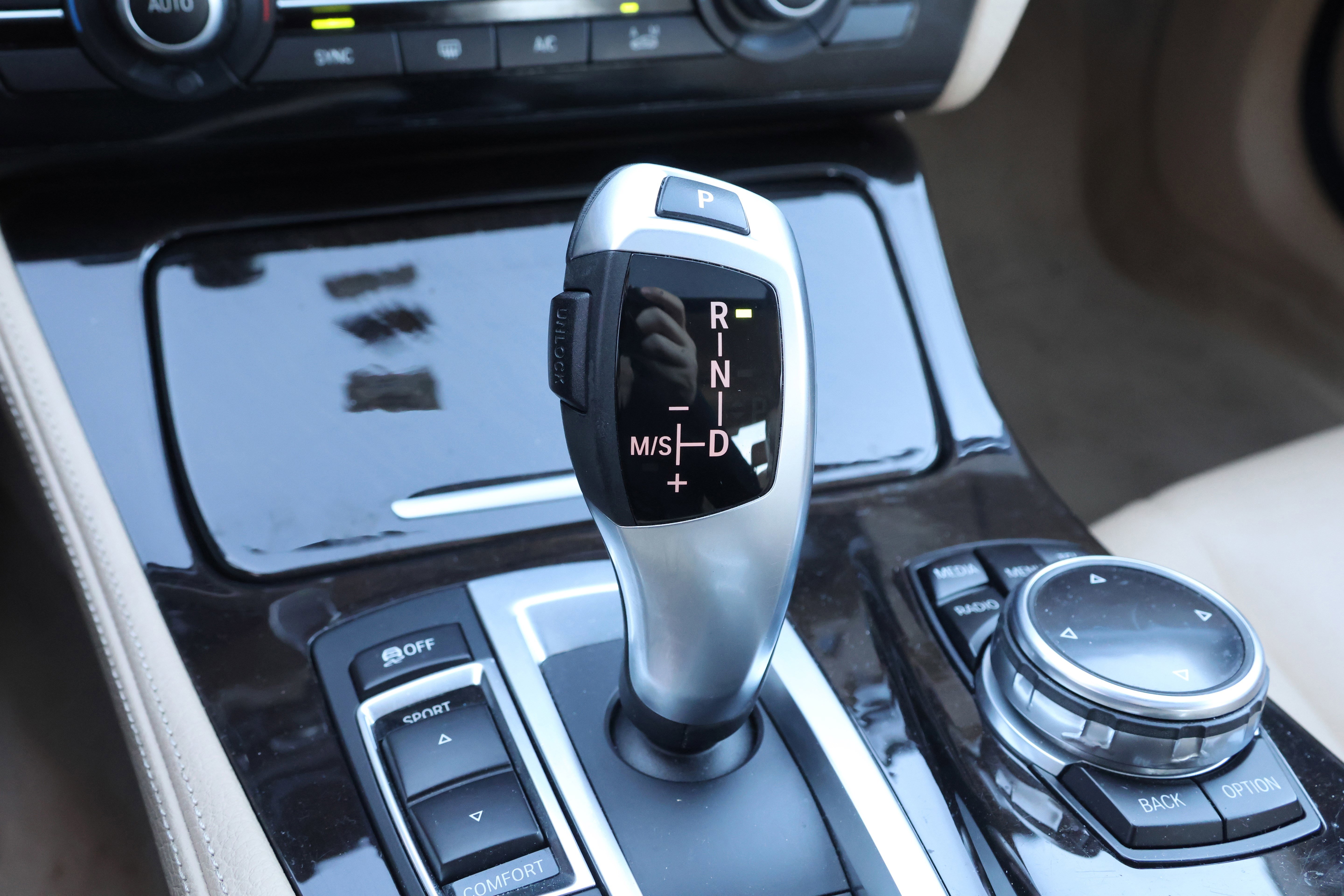 Used 2014 BMW 535d Sedan image 28