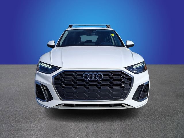 Used 2022 Audi Q5 2.0T Premium w/ Convenience Package AWD/4WD image 2