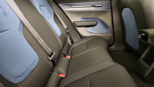 New 2026 Volvo EX30 Plus w/ Protection Package Premier AWD/4WD image 29