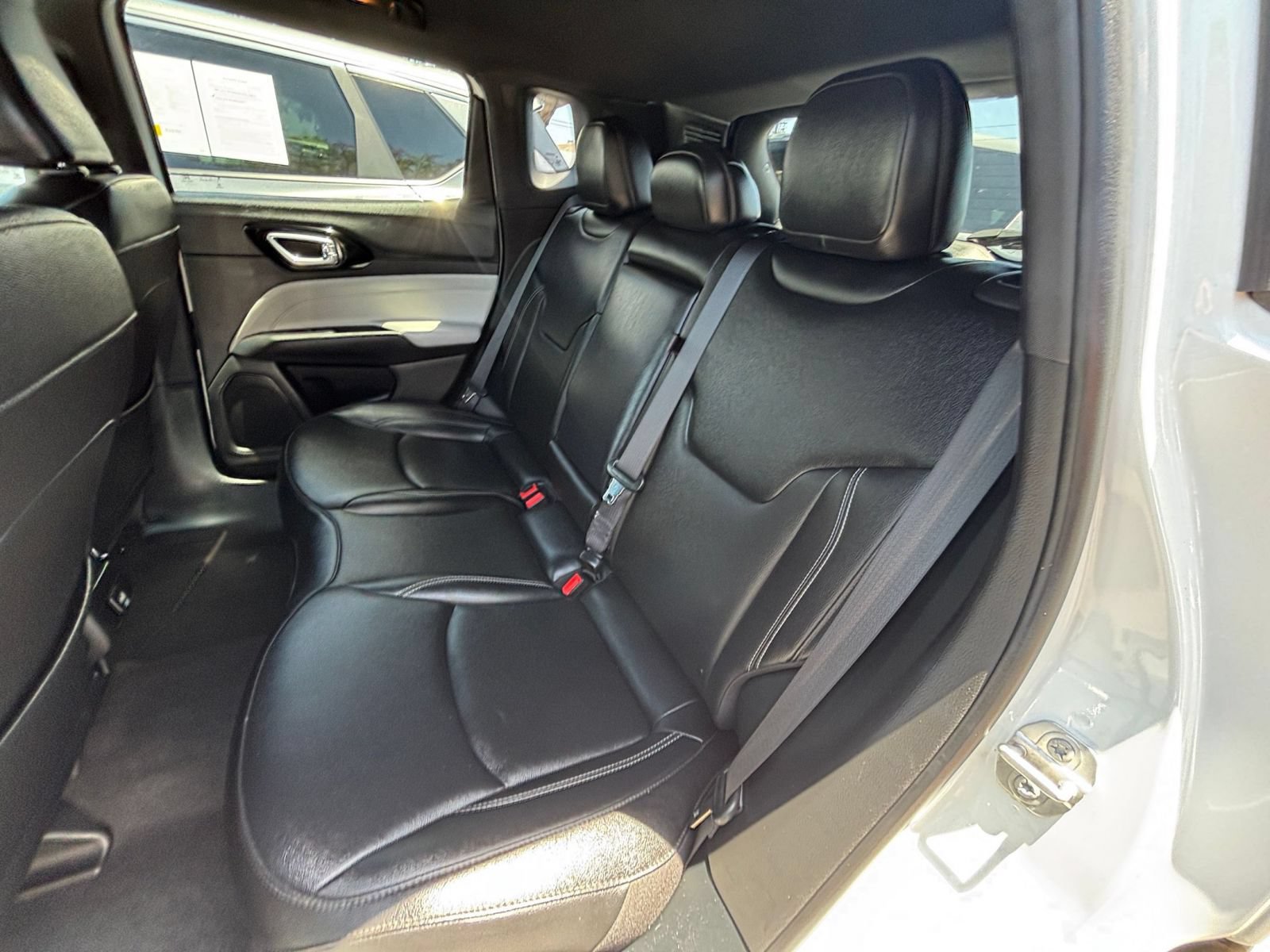 Used 2025 Jeep Compass Limited AWD/4WD image 21