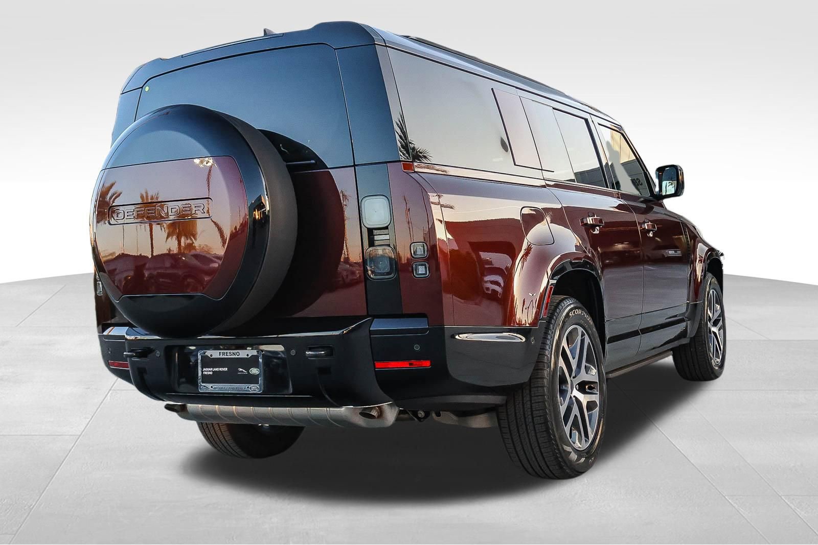 New 2026 Land Rover Defender 130 X-Dynamic SE image 7