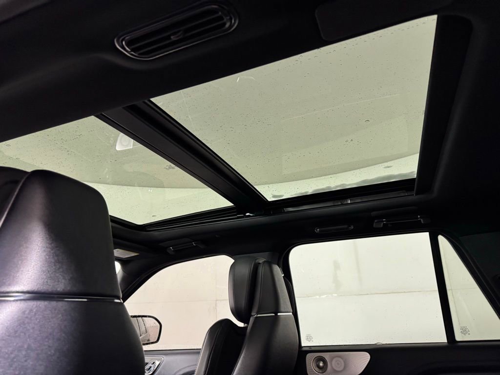 Certified 2023 Lincoln Navigator L Reserve w/ Equipment Group 201A AWD/4WD image 53