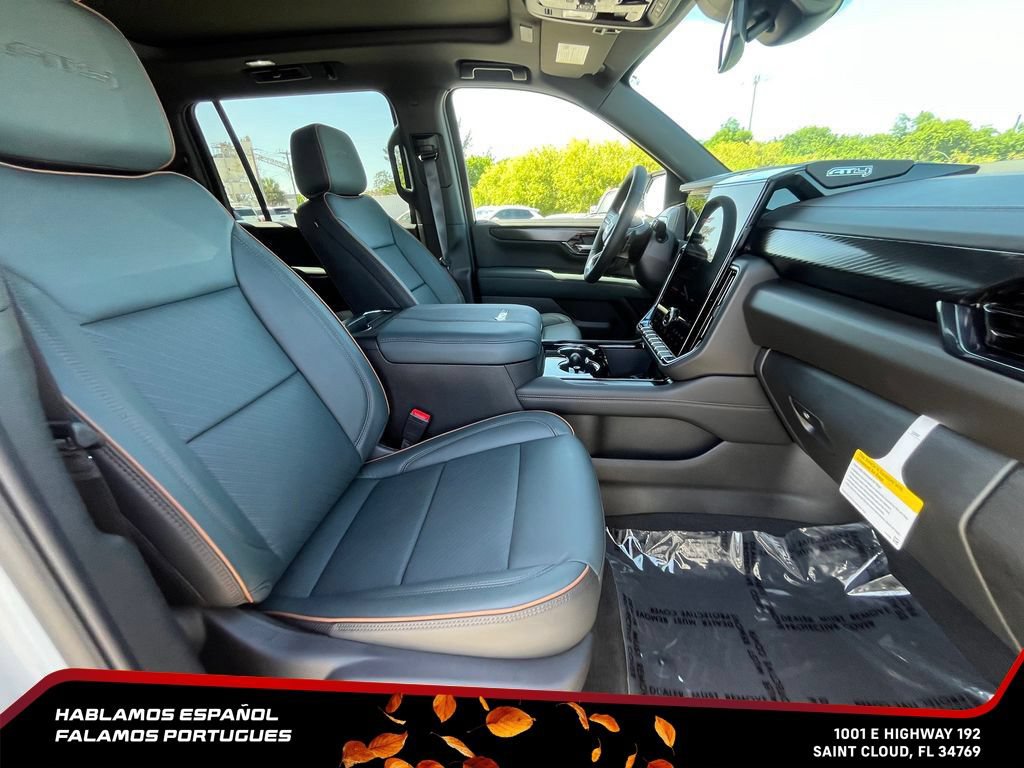 New 2026 GMC Yukon XL AT4 AWD/4WD image 18