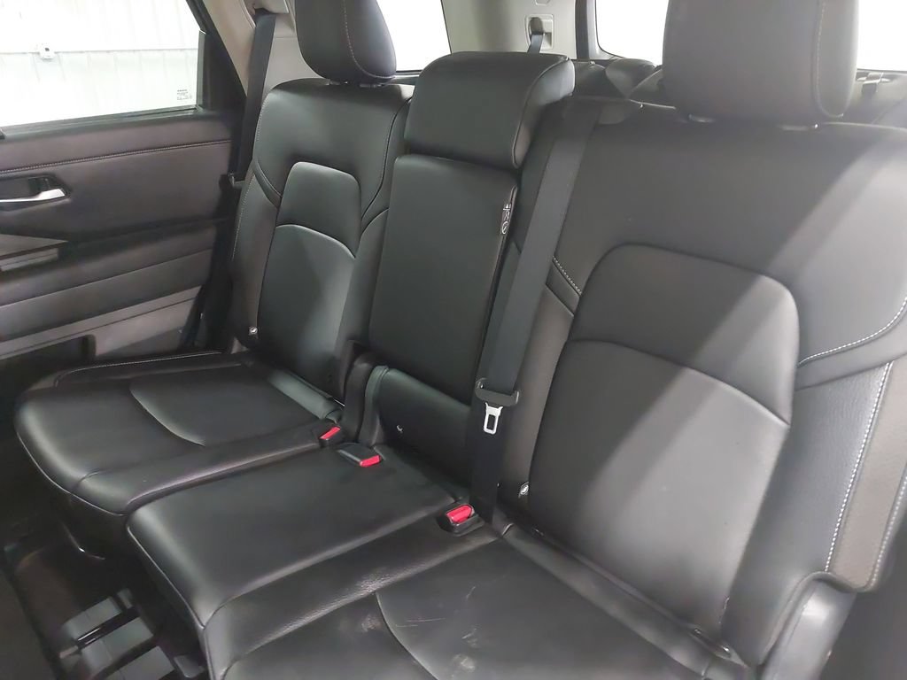 Certified 2024 Nissan Pathfinder SL AWD/4WD image 14