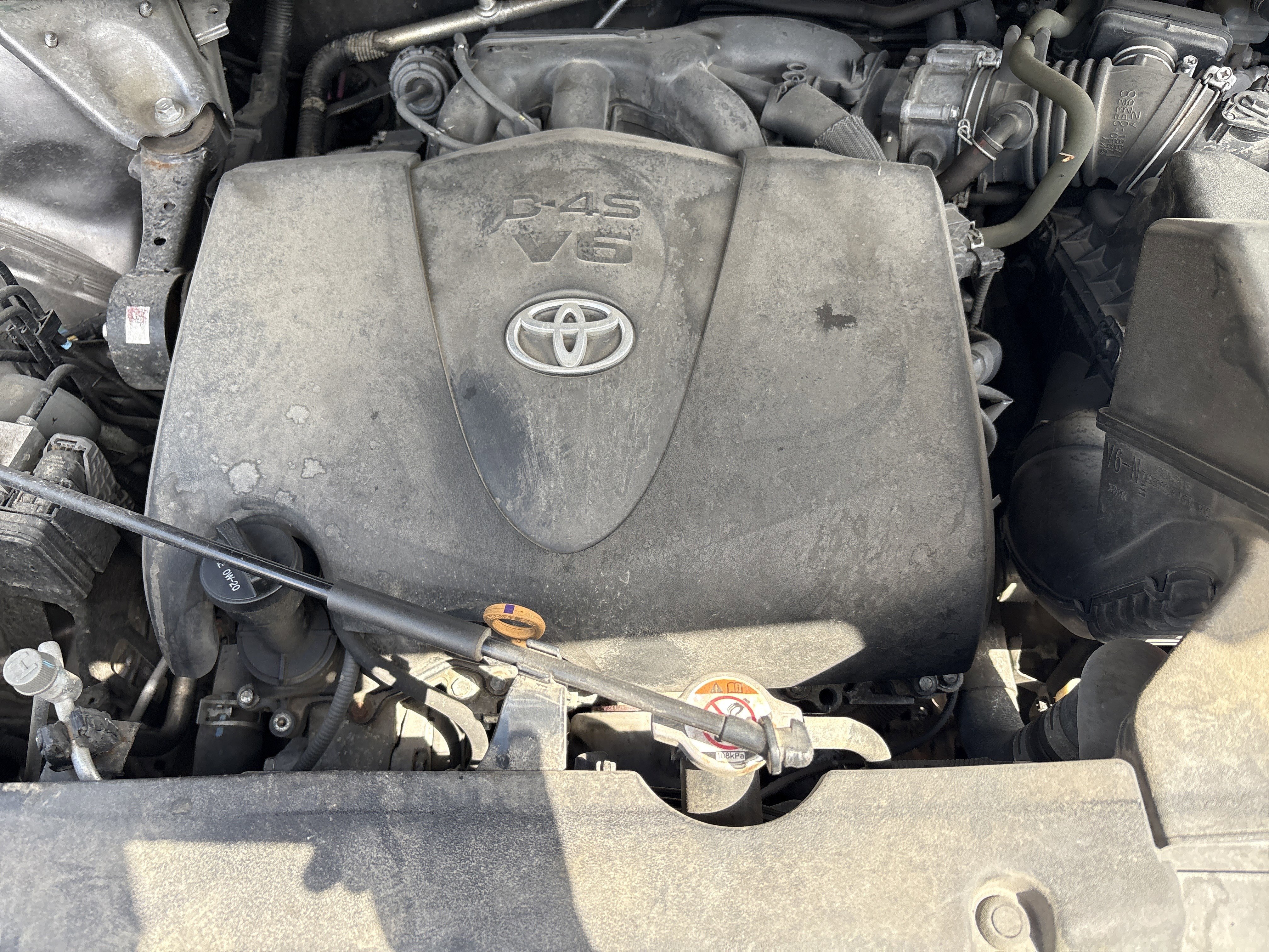 Used 2017 Toyota Highlander Limited AWD/4WD image 34