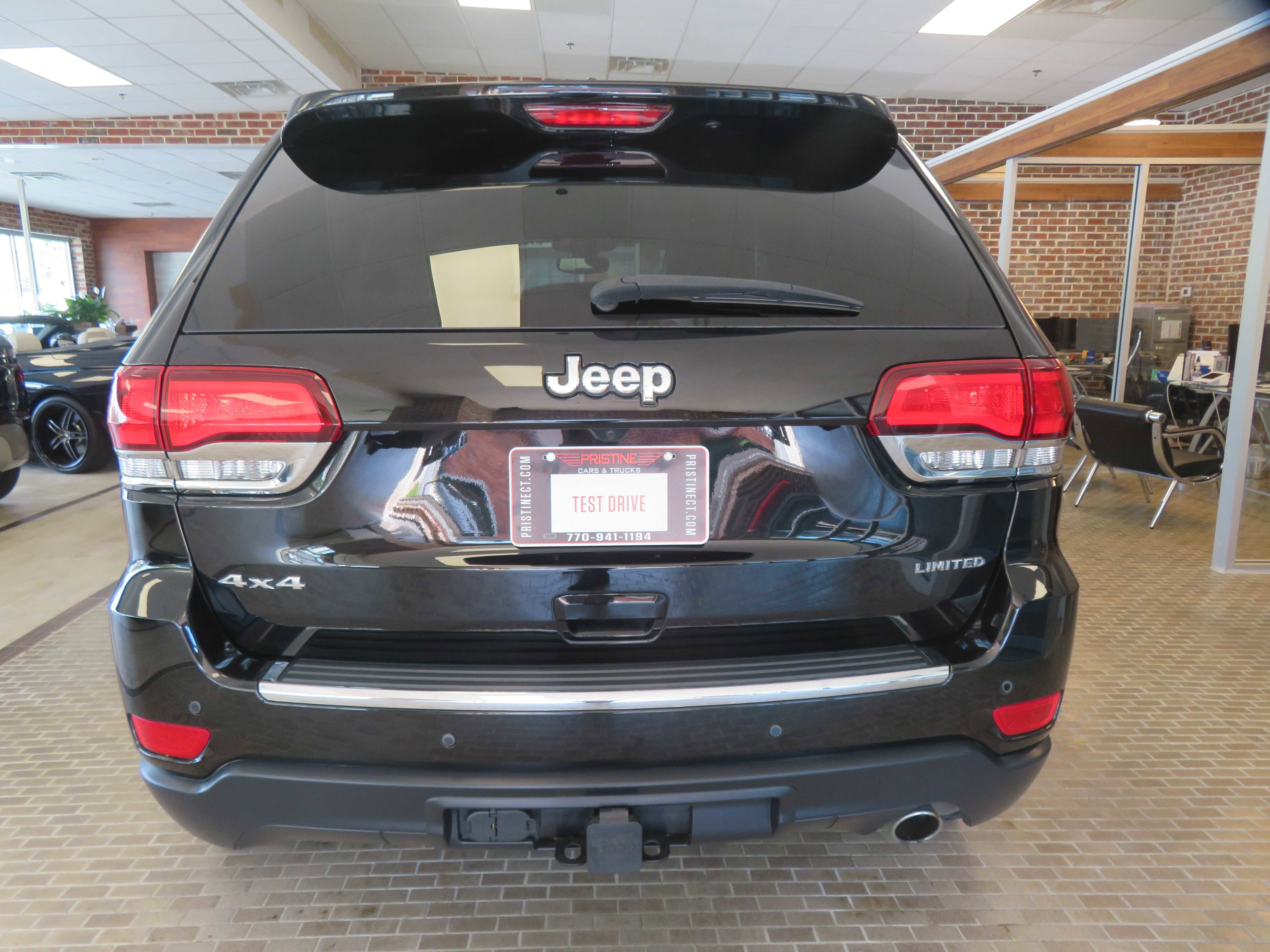 Used 2020 Jeep Grand Cherokee Limited w/ Trailer Tow Group IV image 5