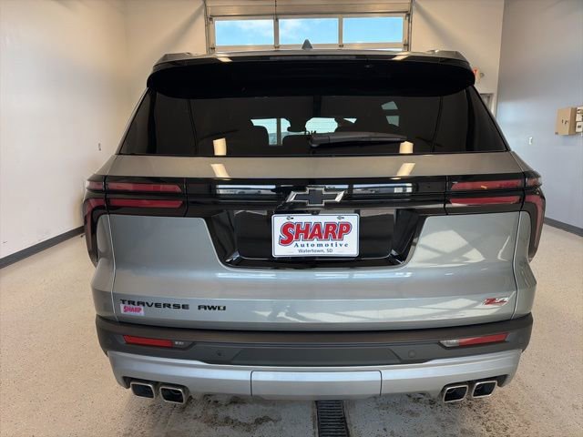 Used 2024 Chevrolet Traverse Z71 image 7