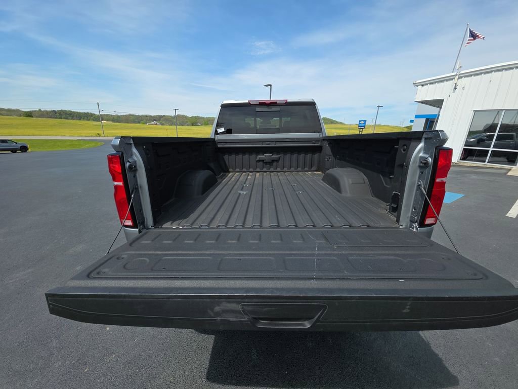 Used 2025 Chevrolet Silverado 2500 LTZ w/ LTZ Plus Package AWD/4WD image 23