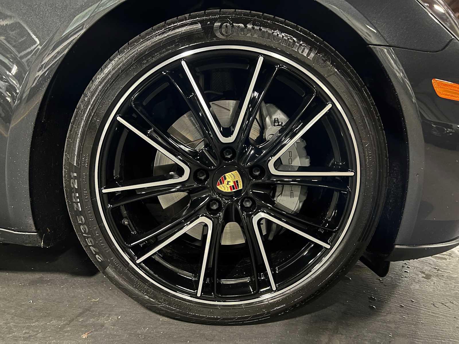 Used 2018 Porsche Panamera 4S AWD/4WD image 9