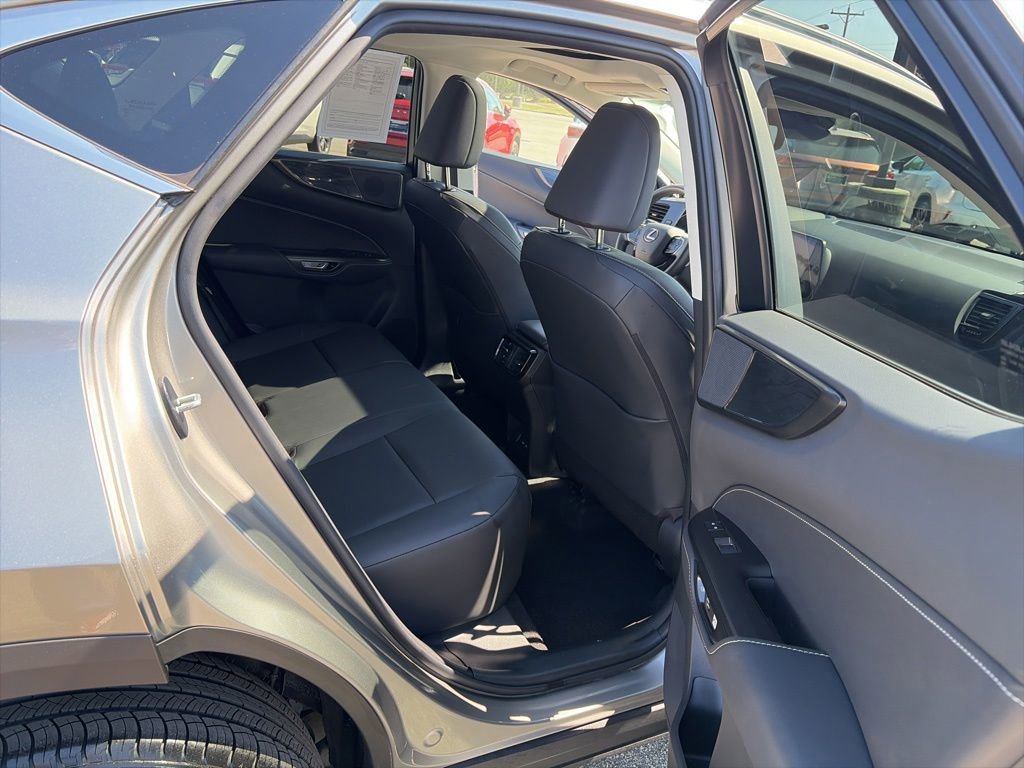 Used 2023 Lexus NX 350 AWD image 16