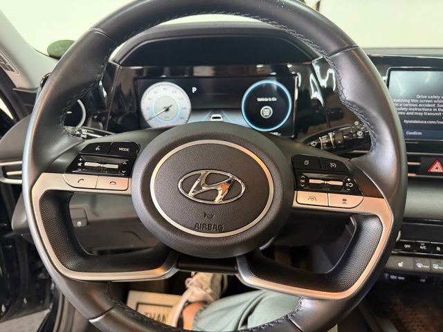 Used 2022 Hyundai Elantra SEL w/ Convenience Package image 18