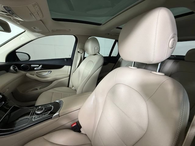 Used 2019 Mercedes-Benz GLC 300 image 6