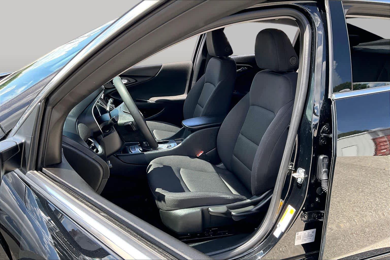 Used 2024 Chevrolet Malibu LS FWD image 8