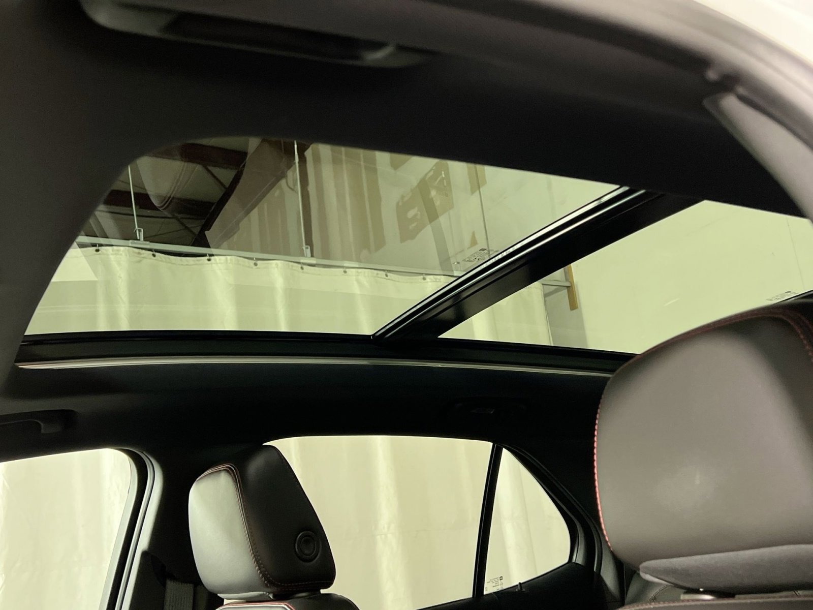 Used 2022 Chevrolet Equinox RS image 24