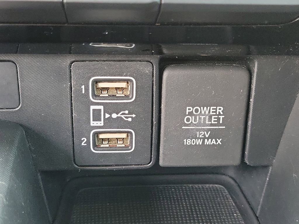 Used 2019 Honda Insight Touring image 29