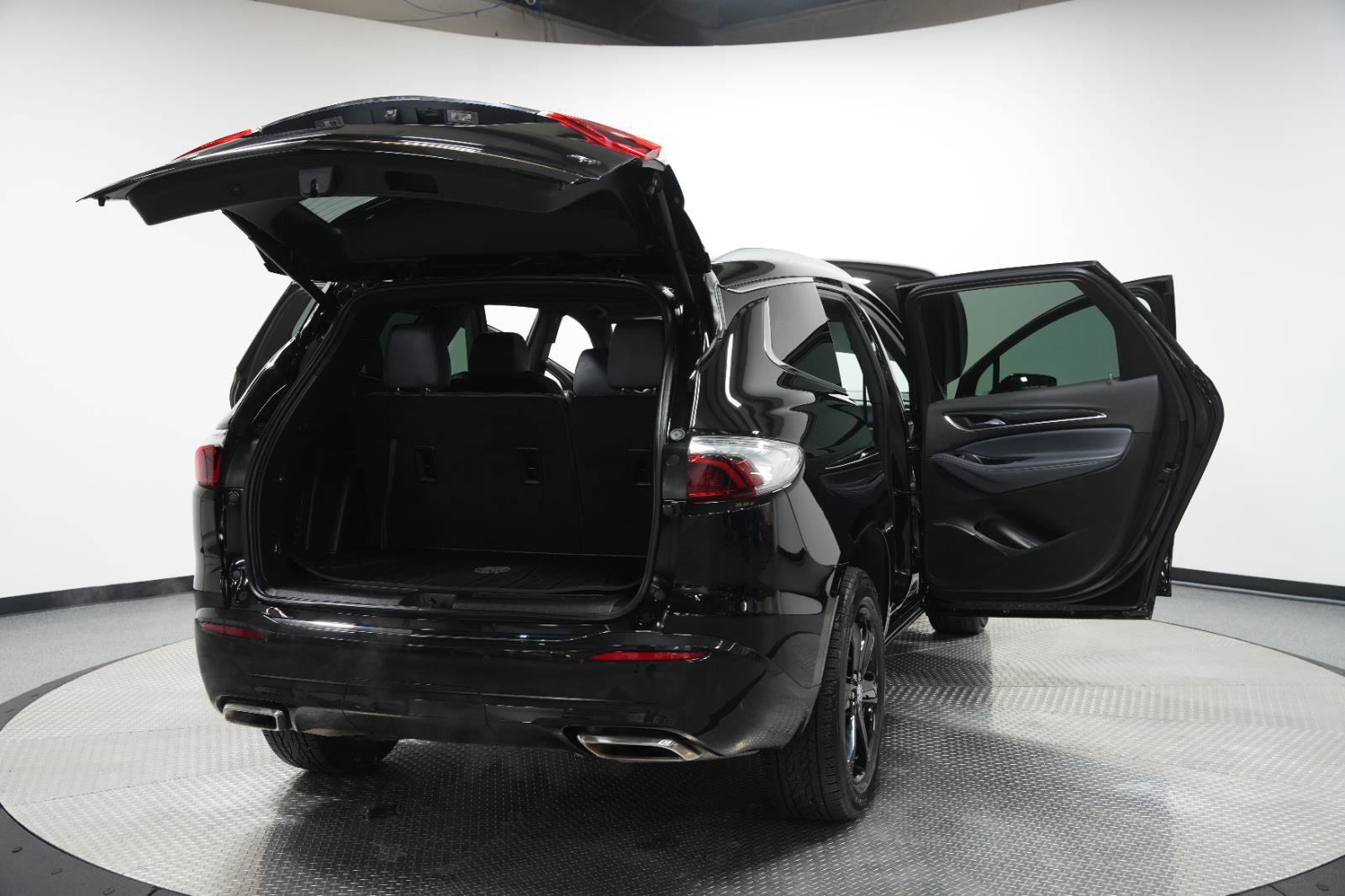 Used 2024 Buick Enclave Essence w/ Experience Buick Package image 12