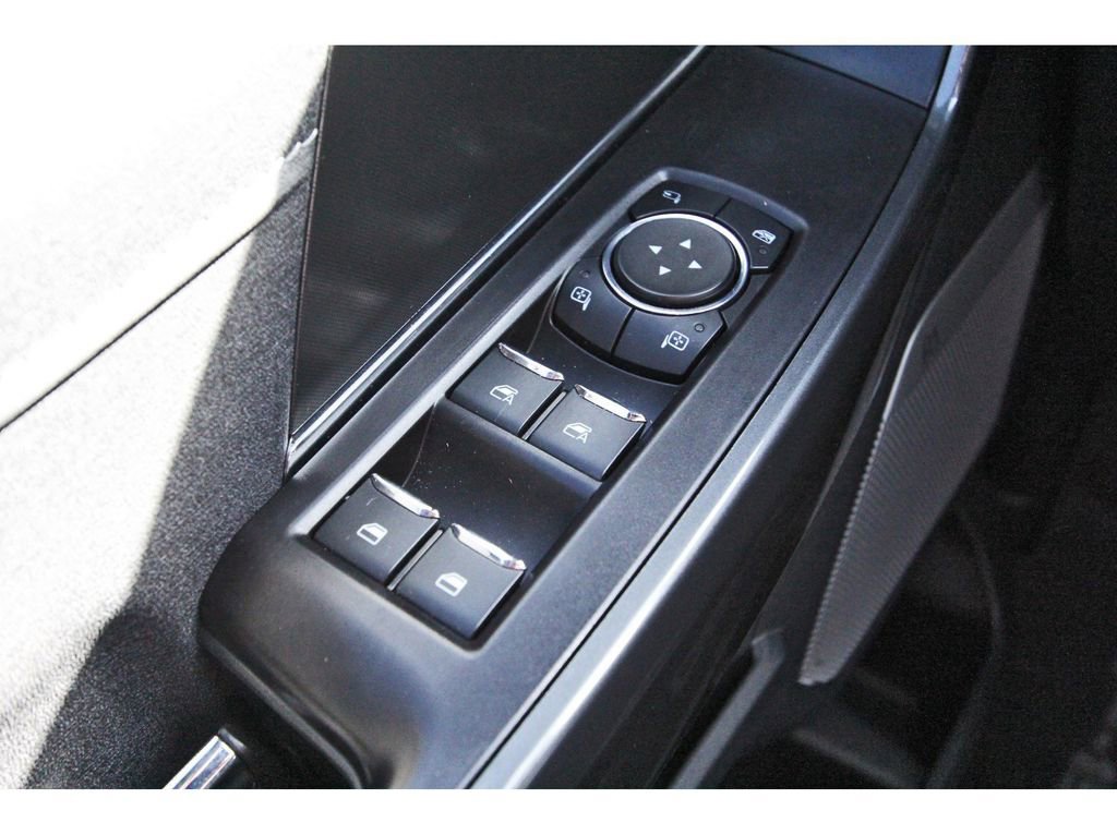 Certified 2022 Ford F150 Lariat w/ Equipment Group 502A High AWD/4WD image 18