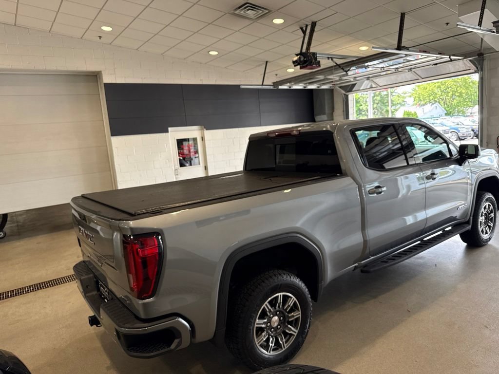 Used 2025 GMC Sierra 1500 AT4 w/ AT4 Premium Package AWD/4WD image 7