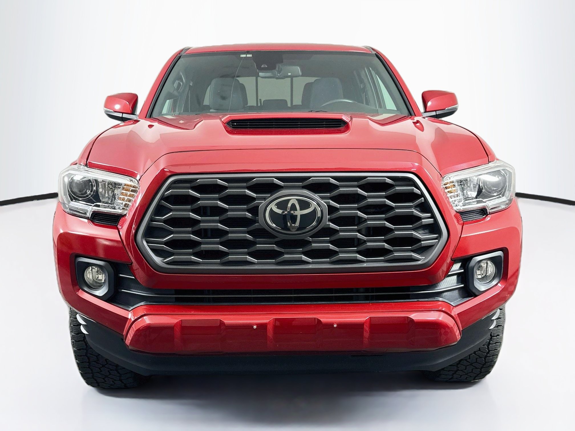 Used 2021 Toyota Tacoma TRD Sport RWD image 2