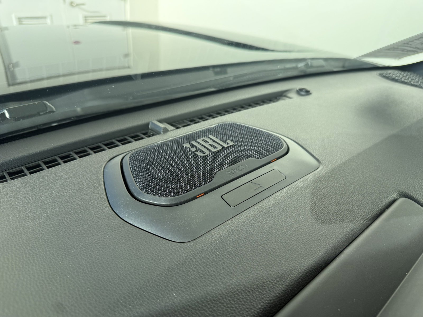 Used 2024 Toyota Tacoma TRD Off-Road w/ TRD Off Road Premium Package image 31