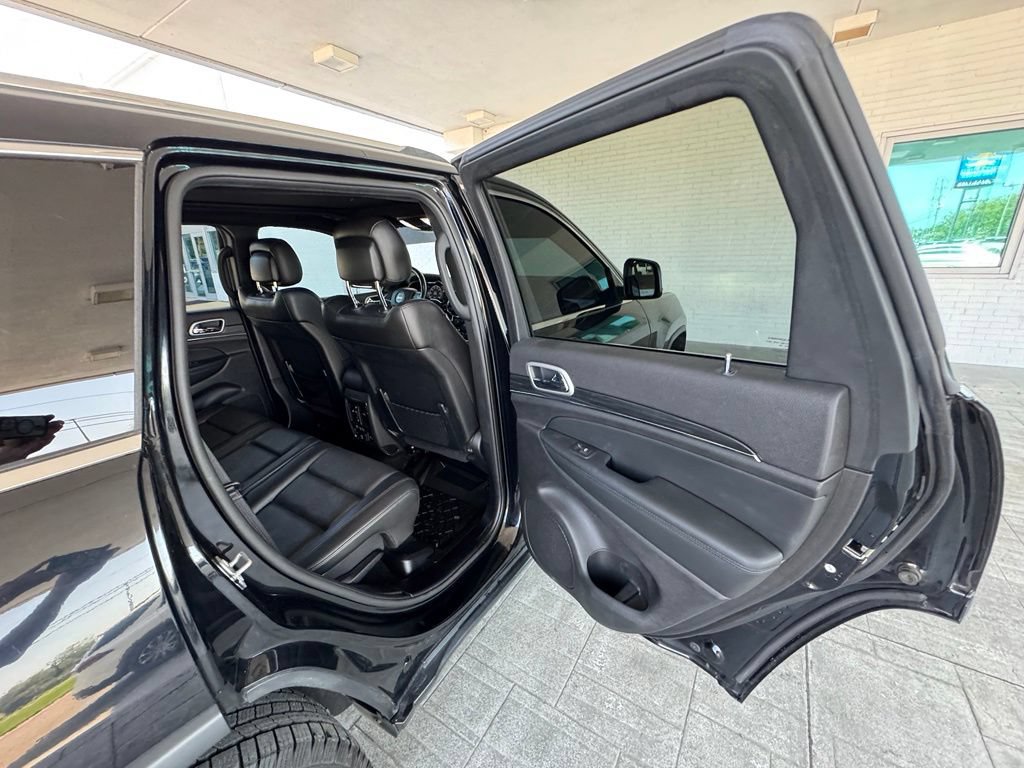 Used 2021 Jeep Grand Cherokee Limited w/ Luxury Group II AWD/4WD image 23