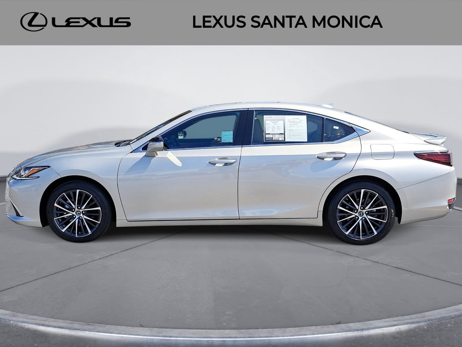 Used 2024 Lexus ES 300h w/ Premium Package FWD image 8