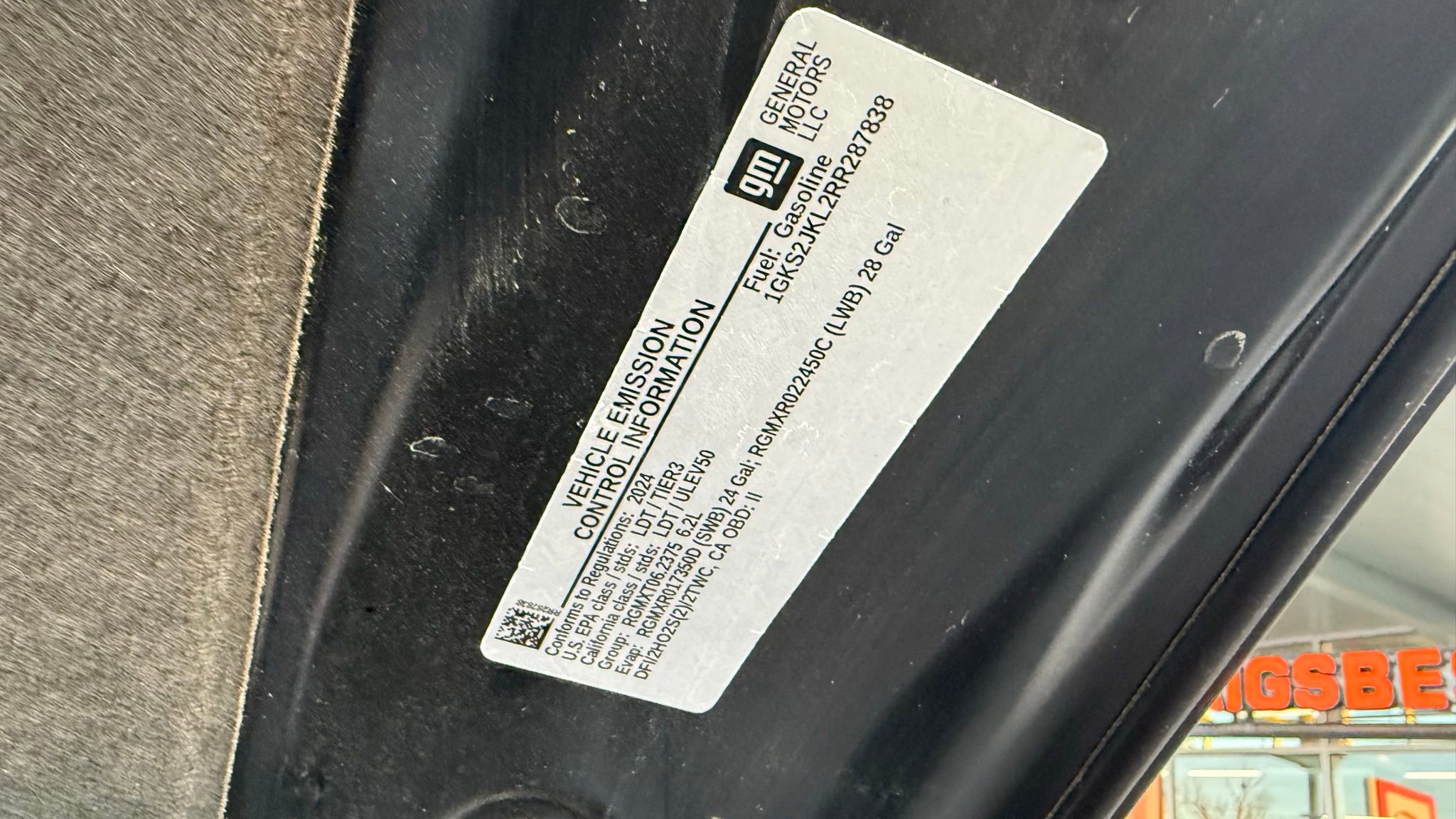 Used 2024 GMC Yukon XL Denali w/ Advanced Technology Package image 14