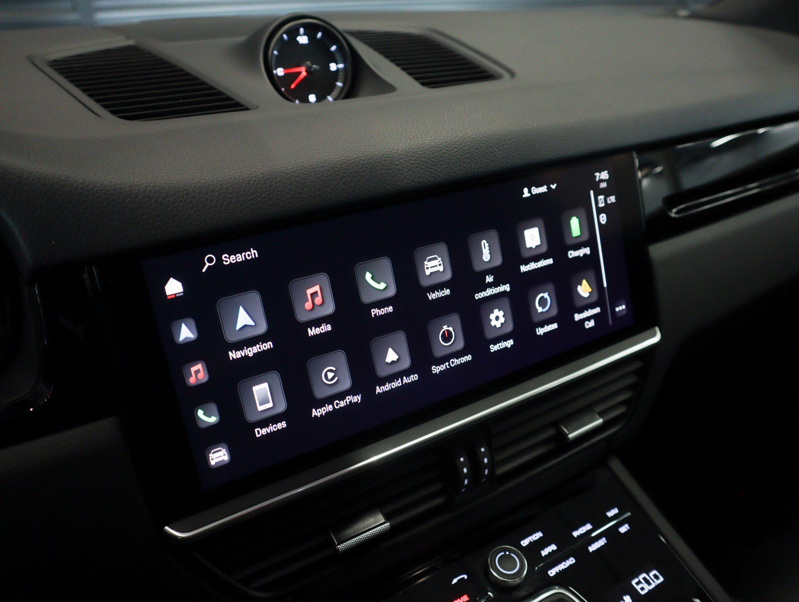 Certified 2023 Porsche Cayenne Platinum Edition AWD/4WD image 17