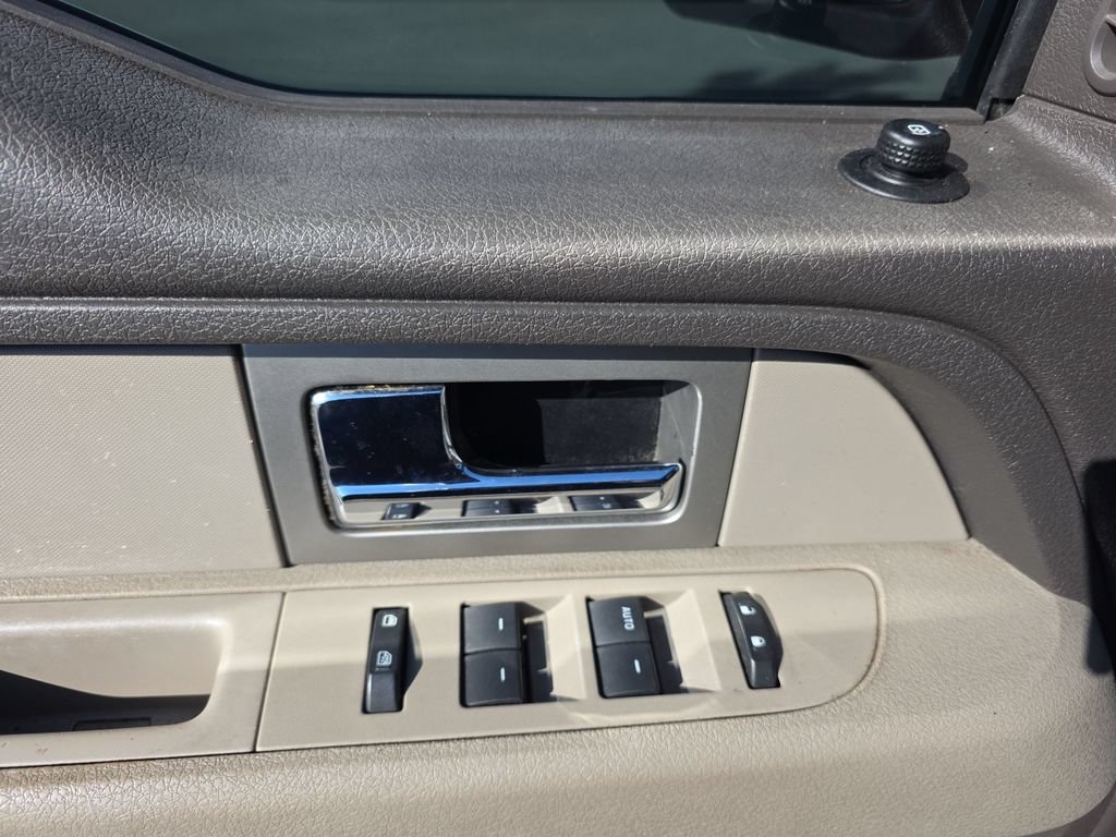 Used 2010 Ford F150 XLT AWD/4WD image 18