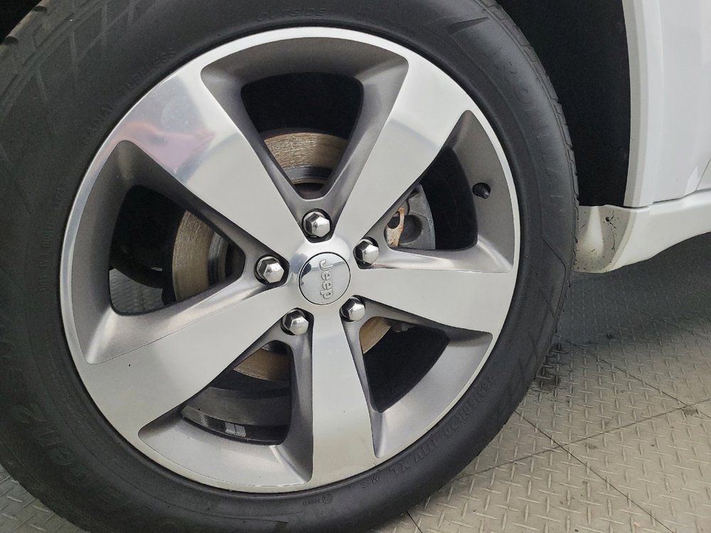 Used 2015 Jeep Grand Cherokee Overland w/ Advanced Technology Group image 31