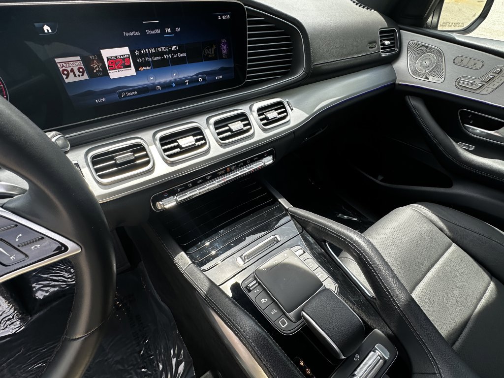 Used 2025 Mercedes-Benz GLS 450 4MATIC image 32