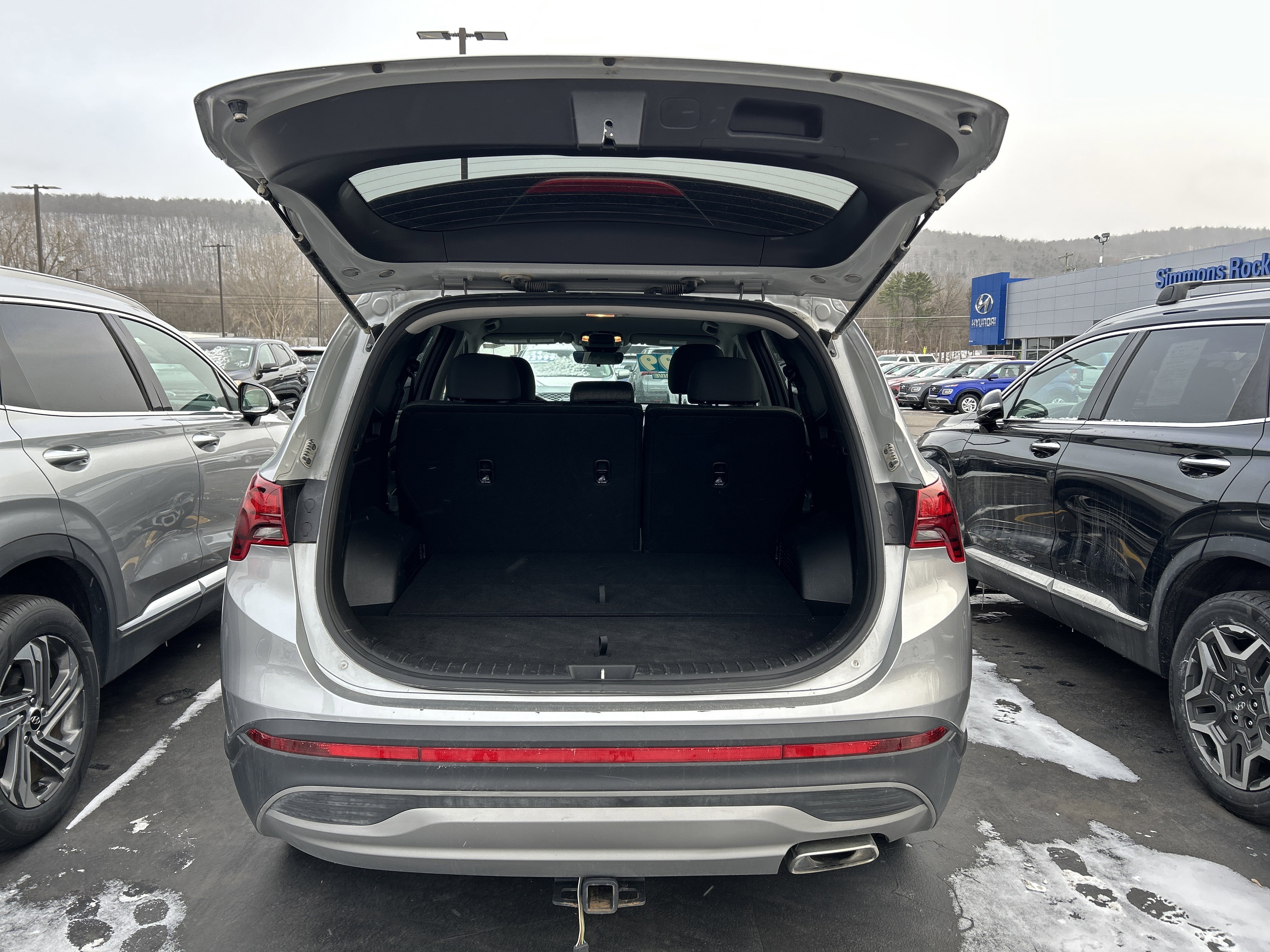 Used 2023 Hyundai Santa Fe SE image 9