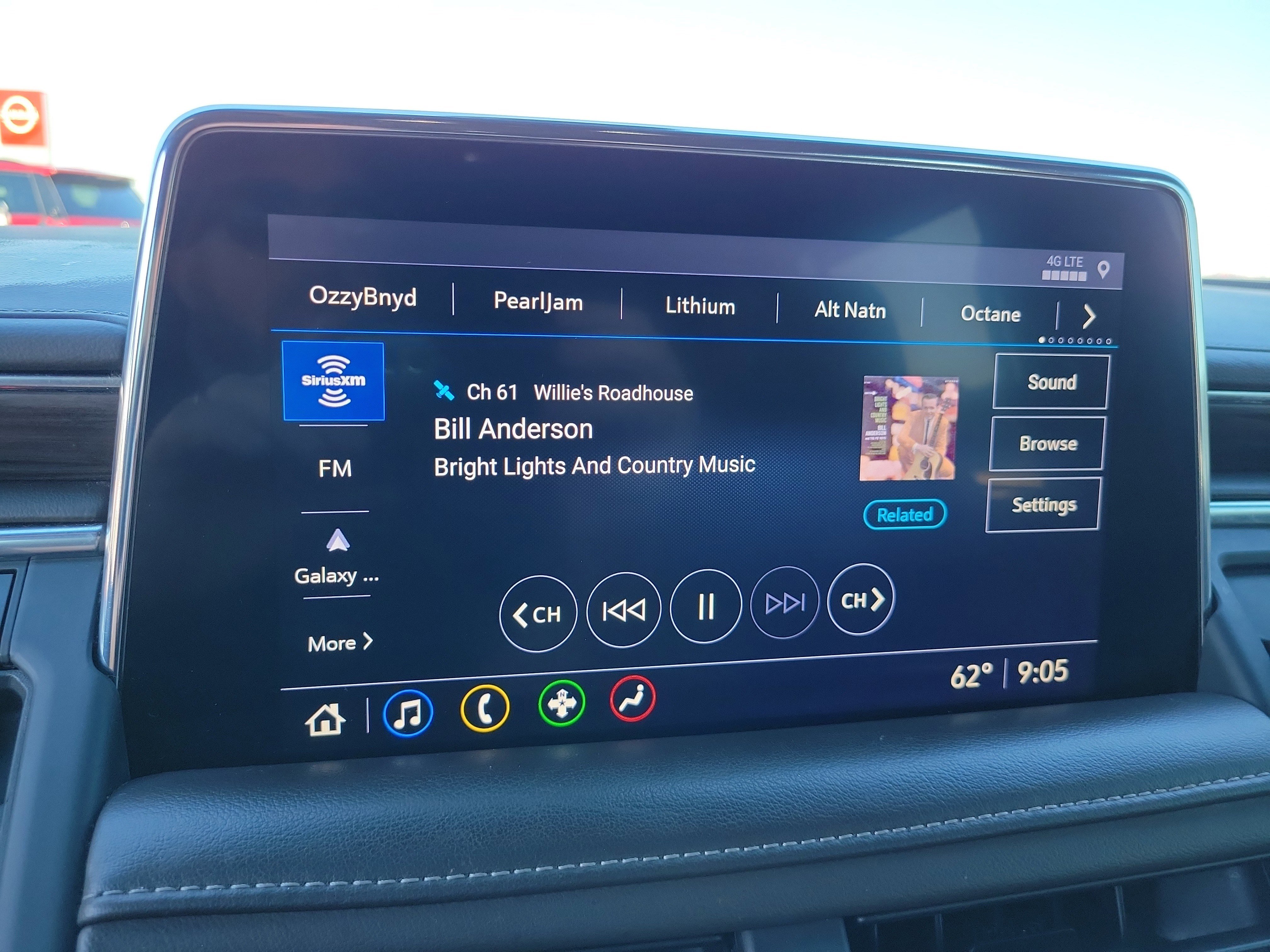 Used 2021 Chevrolet Tahoe Z71 w/ Z71 Off-Road Package image 23