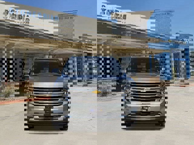 Used 2024 Chevrolet Suburban High Country w/ Premium Package image 10