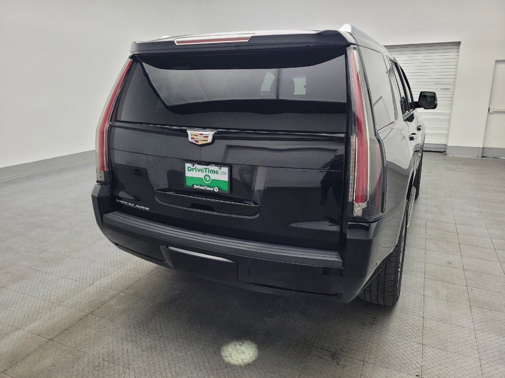 Used 2019 Cadillac Escalade Luxury w/ Escalade Sport Edition image 7