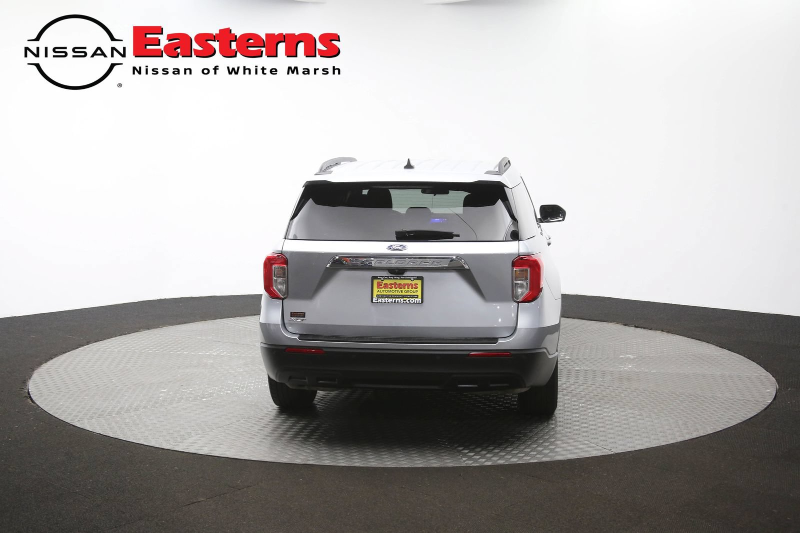 Used 2023 Ford Explorer XLT RWD image 31