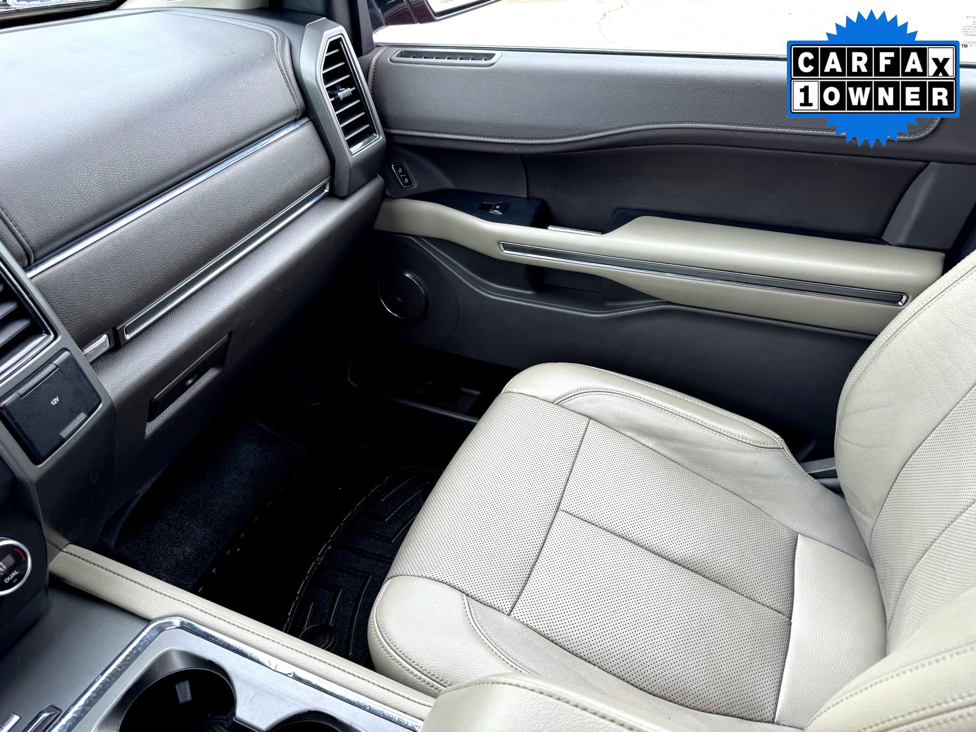 Used 2018 Ford Expedition Max XLT w/ Equipment Group 202A image 30