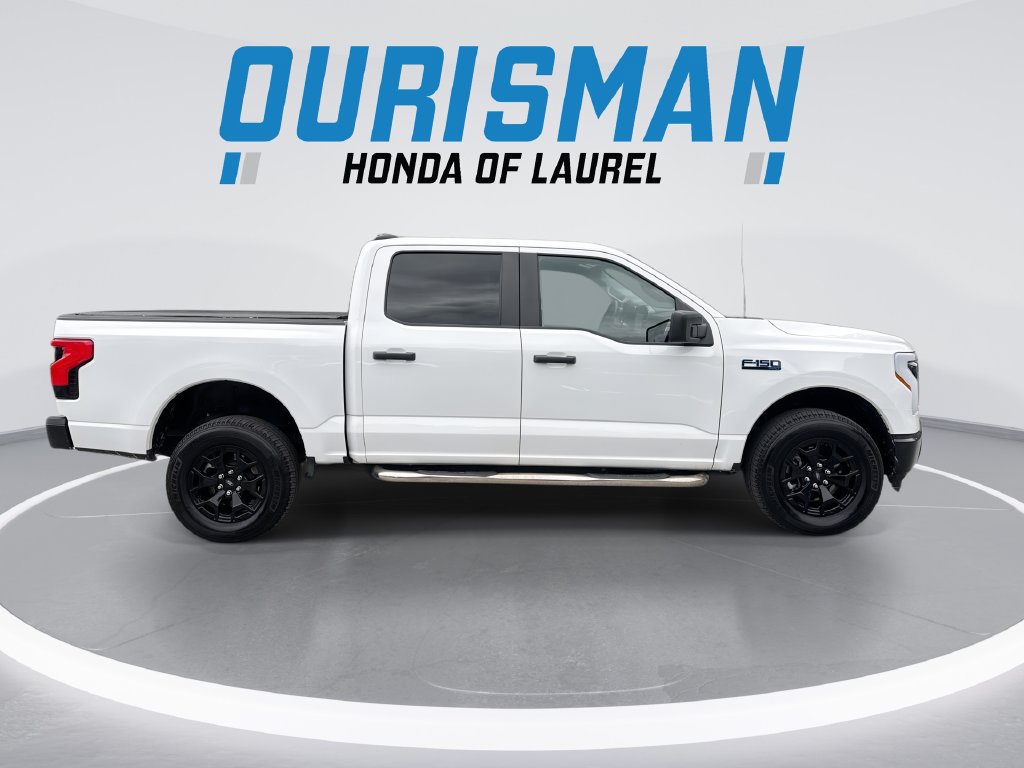 Used 2025 Ford F150 Lightning Pro AWD/4WD image 9