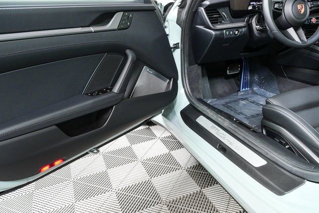 Used 2026 Porsche 911 Carrera image 10