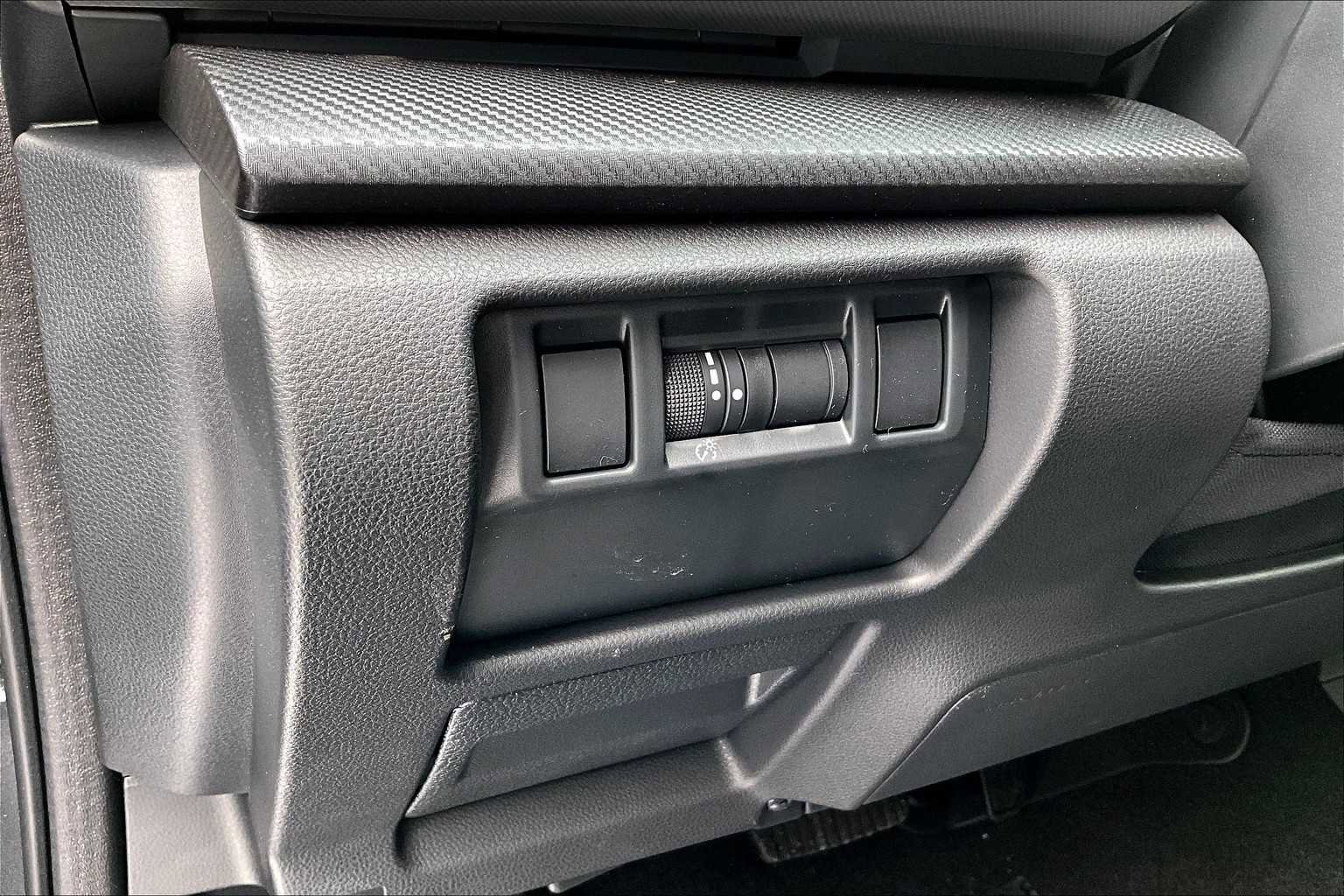 New 2025 Subaru Crosstrek 2.5i Limited image 18