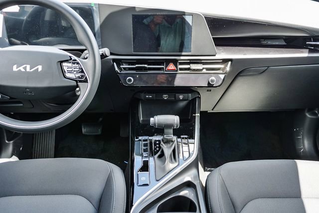New 2026 Kia Niro LX FWD image 15