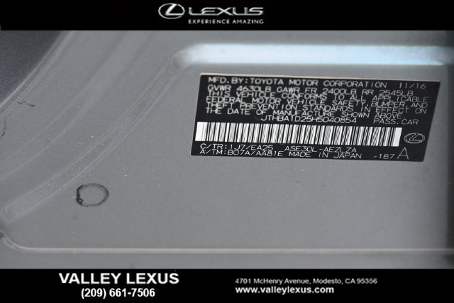 Used 2017 Lexus IS 200t F Sport w/ F Sport Package RWD image 24