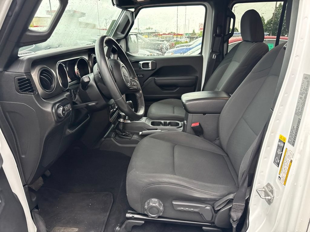 Used 2022 Jeep Wrangler Unlimited Sport AWD/4WD image 5