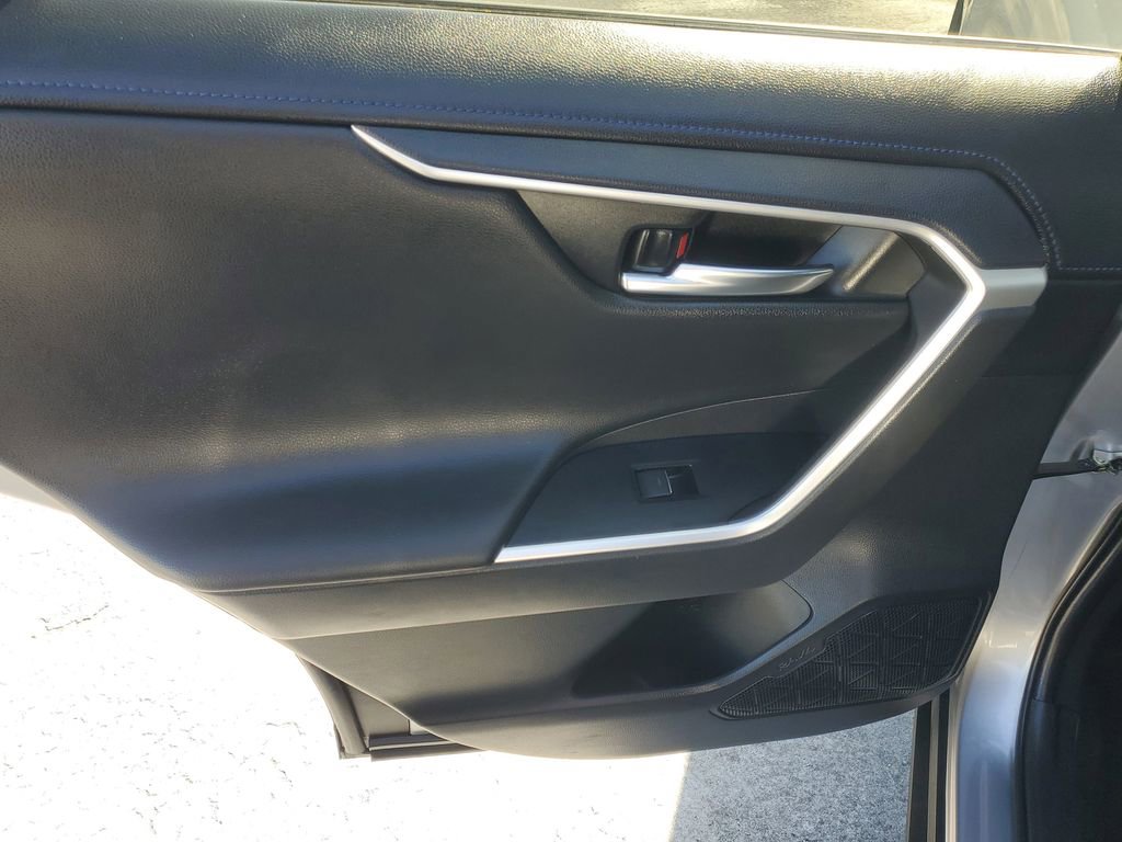 Used 2022 Toyota RAV4 XSE image 14