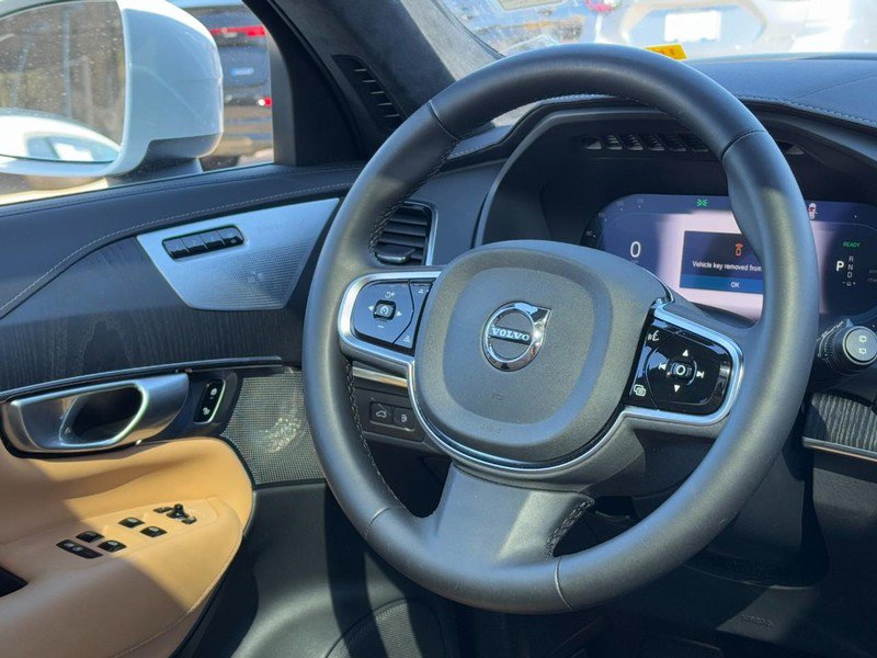 Certified 2024 Volvo XC90 T8 Ultimate w/ Lounge Package image 13