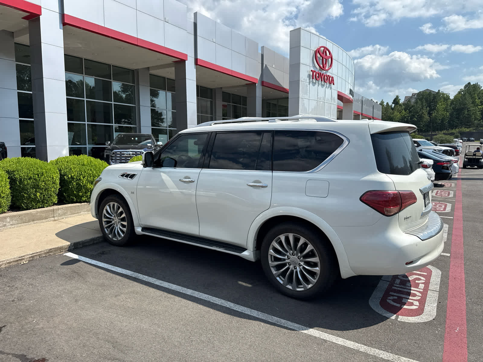 Used 2015 INFINITI QX80 2WD w/ 22" Wheel Package image 5