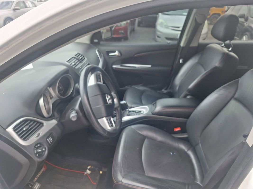 Used 2016 Dodge Journey R/T w/ Driver Convenience Group FWD image 14