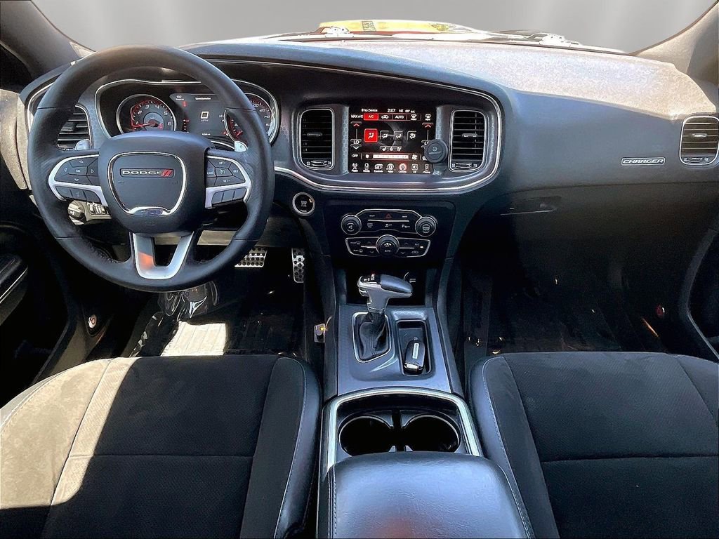 Used 2016 Dodge Charger R/T Scat Pack w/ Beats Audio Group RWD image 7